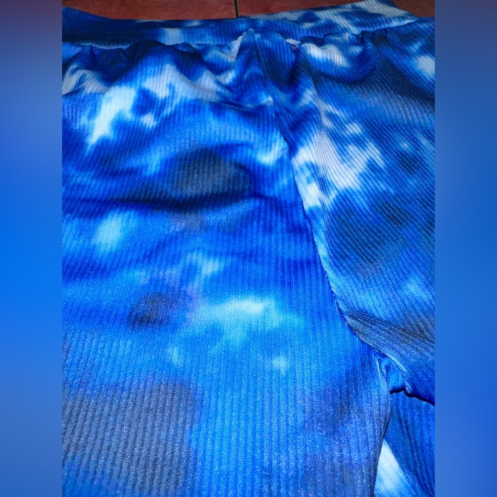 💙⁉️❓GUESS SHORTS - Picture 3 of 5